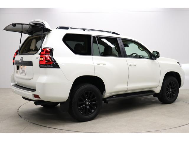 ランドクルーザープラド ＴＸ　Ｌパッケージ　マットブラックエディション　最終特別仕様車　寒冷地　ベージュレザー　メーカーナビ＆プラドスーパーライブサウンド　全周囲モニター　ブラインドスポットモニター　ムーンルーフ　ブラックルーフレール　シートヒーター＆ベンチレーション（25枚目）