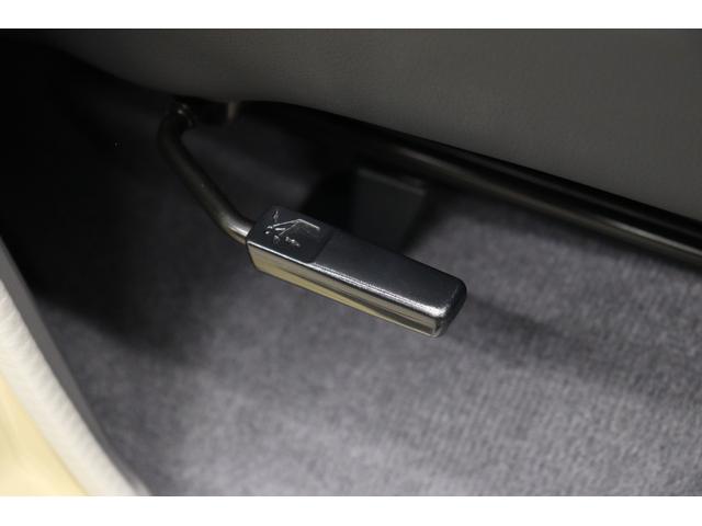 ランドクルーザー70 AX 丸目LEDヘッドライト ワンオーナー 電動デフロック クルーズコントロール バックモニター内臓自動防眩ミラー 純正16インチアルミホイール アルミ製サイドステップ トヨタセーフティセンス搭載(53枚目)