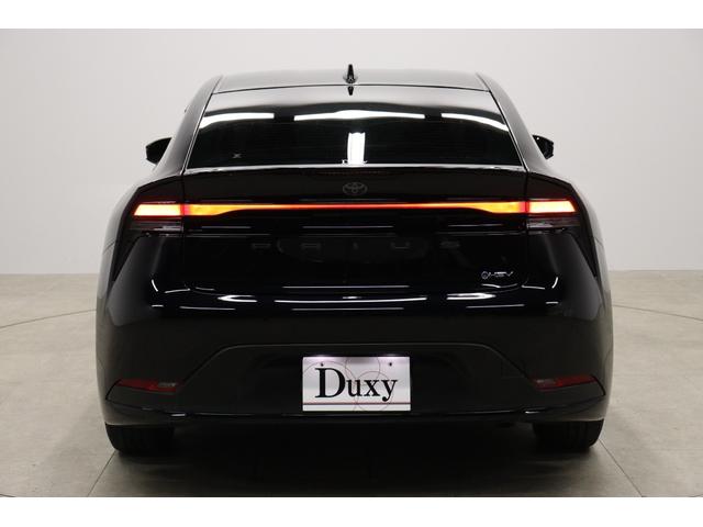 プリウス U 全周囲モニター ブラインドスポットモニター TSS拡張パック 上級グラディエントブラック内装 シートヒーター インパネイルミネーション 周辺車両接近サポート ステアリングヒーター フルセグTV ETC(8枚目)