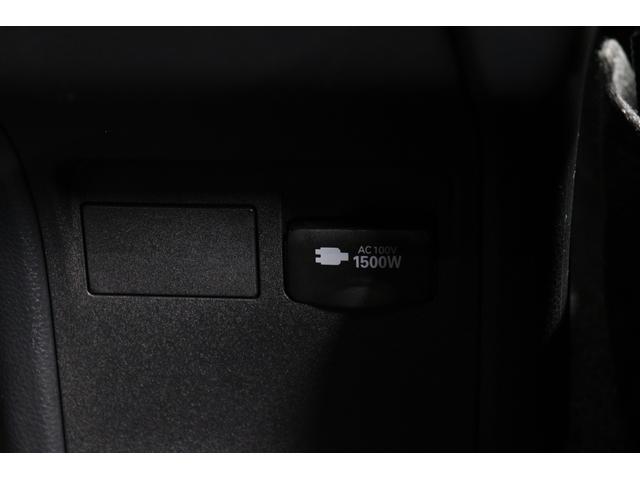 プリウス U 全周囲モニター ブラインドスポットモニター TSS拡張パック 上級グラディエントブラック内装 シートヒーター インパネイルミネーション 周辺車両接近サポート ステアリングヒーター フルセグTV ETC(69枚目)