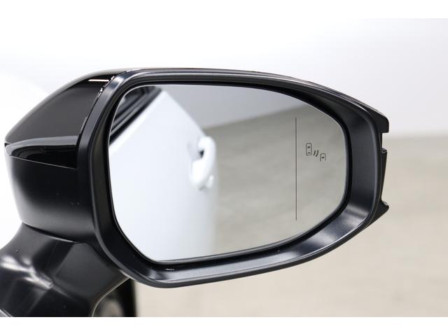 クラウンスポーツ Ｚ　パノラマルーフ　ハンズフリー電動リアドア　ドライブレコーダー機能付きデジタルミラー　置くだけ充電　ＨＵＤ　１２．３インチディスプレイオーディオ　パノラミックビューモニター　ブラインドスポットモニター（7枚目）