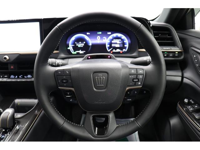 クラウンスポーツ Ｚ　パノラマルーフ　ハンズフリー電動リアドア　ドライブレコーダー機能付きデジタルミラー　置くだけ充電　ＨＵＤ　１２．３インチディスプレイオーディオ　パノラミックビューモニター　ブラインドスポットモニター（65枚目）