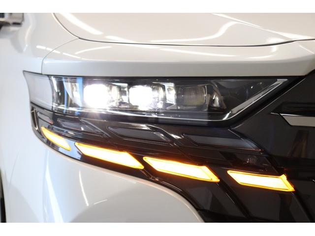 アルファード Ｚ　モデリスタエアロ　１３．２インチ有機ＥＬ後席モニター　トヨタチームメイト　ムーンルーフ　ドラレコ機能付デジタルミラー　タッチトレーサーオペレーション　ヘッドアップディスプレイ　パノラミックモニター（33枚目）