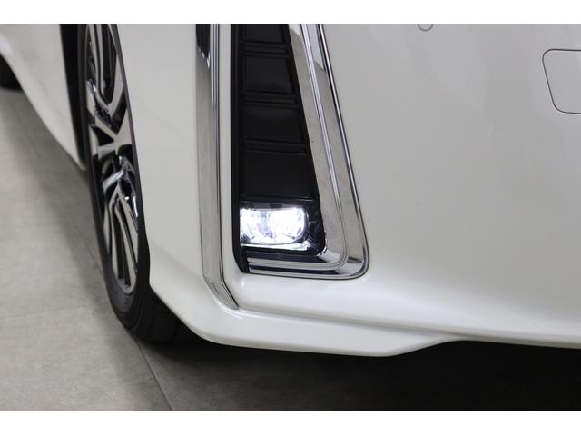 アルファード ２．５Ｓ　Ｃパッケージ　ツインムーンルーフ　１２．１インチ後席モニター　ＢＳＭ　デジタルインナーミラー　パワーバックドア　３眼ＬＥＤヘッドライト＆シーケンシャルウィンカー　両側パワースライドドア　ＨＵＤ　前後ドラレコ　ＥＴＣ（32枚目）