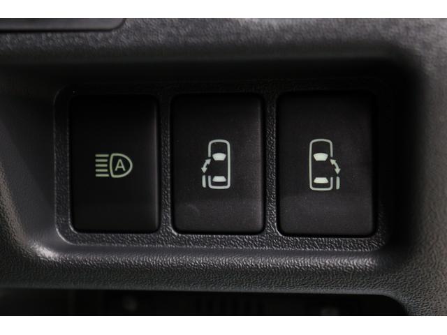 ハイエースバン ロングスーパーＧＬ　ダークプライムＳ　Ｒ７／９登録　寒冷地　４ＷＤ　ディーゼルターボ　純正１５インチアルミホイール　ＰＶＭ　デジタルインナーミラー　専用ハーフレザーシート　両側電動スライドドア　ＬＥＤヘッドランプ＆フォグ（69枚目）
