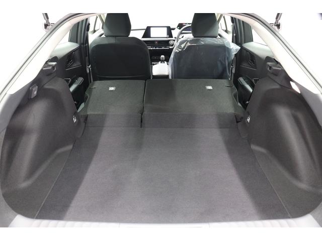 プリウス U 登録済み未使用車 TSS拡張パック 全周囲モニター ブラインドスポットモニター 周辺車両接近サポート 純正ディスプレイオーディオ AppleCarPlay/AndroidAuto対応 フルセグTV(22枚目)