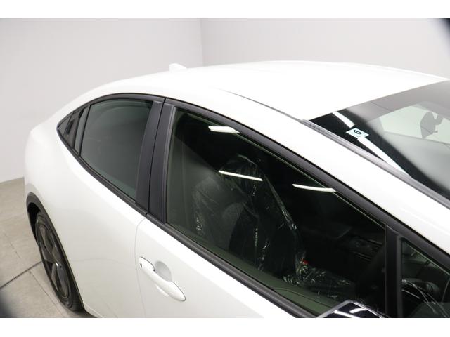 プリウス U 登録済み未使用車 TSS拡張パック 全周囲モニター ブラインドスポットモニター 周辺車両接近サポート 純正ディスプレイオーディオ AppleCarPlay/AndroidAuto対応 フルセグTV(33枚目)