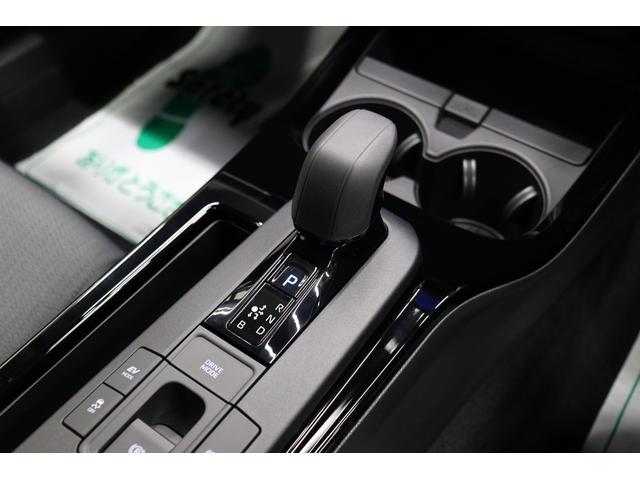 プリウス U 登録済み未使用車 TSS拡張パック 全周囲モニター ブラインドスポットモニター 周辺車両接近サポート 純正ディスプレイオーディオ AppleCarPlay/AndroidAuto対応 フルセグTV(50枚目)