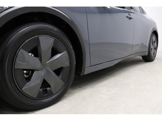 プリウス Ｕ　トヨタセーフティーセンス拡張パック　ＢＳＭ　ステアリングヒーター　ＡｐｐｌｅＣａｒＰｌａｙ／ＡｎｄｒｏｉｄＡｕｔｏ対応　フルセグＴＶ　周辺・後方車両接近サポート　レーダークルコン　ＥＴＣ２．０（11枚目）