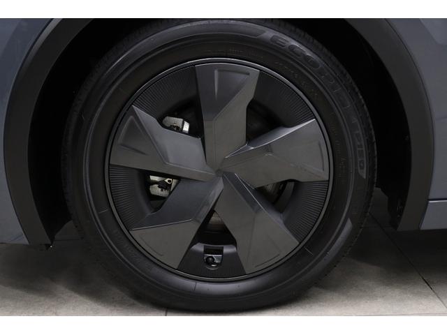 プリウス Ｕ　トヨタセーフティーセンス拡張パック　ＢＳＭ　ステアリングヒーター　ＡｐｐｌｅＣａｒＰｌａｙ／ＡｎｄｒｏｉｄＡｕｔｏ対応　フルセグＴＶ　周辺・後方車両接近サポート　レーダークルコン　ＥＴＣ２．０（12枚目）