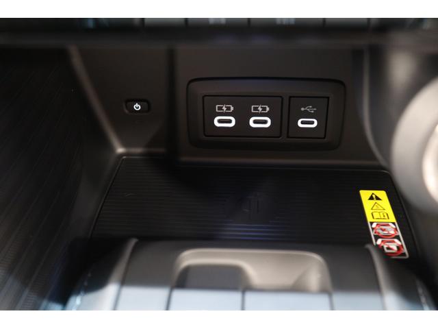 ハリアーハイブリッド Ｚ　レザーパッケージ・ナイトシェード　調光パノラマルーフ　ＪＢＬ　ＡＣ１５００Ｗ　寒冷地　ナイトシェード専用１９インチアルミ　１２．３インチディスプレイオーディオ　全周囲カメラ　ブラインドスポットモニター　デジタルミラー　パワーバックドア（57枚目）