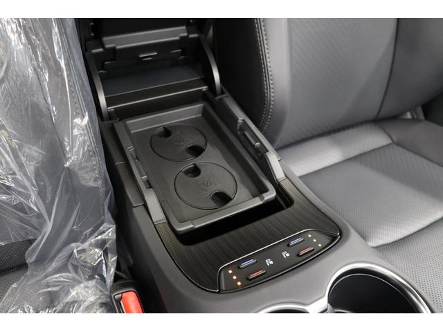 ハリアーハイブリッド Ｚ　レザーパッケージ・ナイトシェード　調光パノラマルーフ　ＪＢＬ　ＡＣ１５００Ｗ　寒冷地　ナイトシェード専用１９インチアルミ　１２．３インチディスプレイオーディオ　全周囲カメラ　ブラインドスポットモニター　デジタルミラー　パワーバックドア（61枚目）