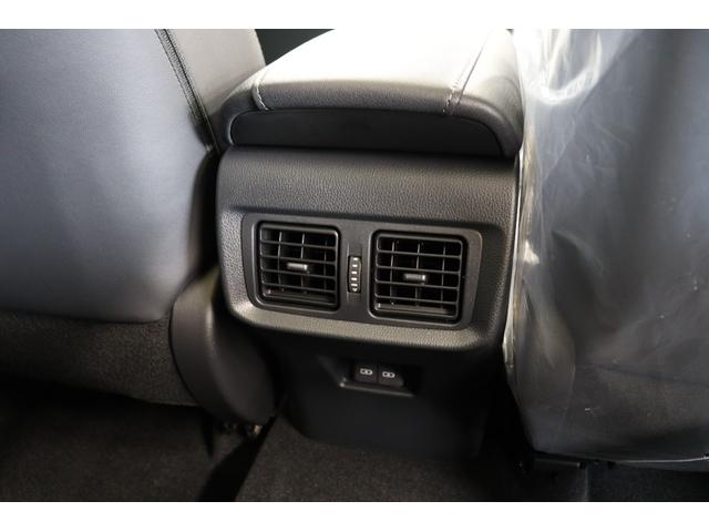 ハリアーハイブリッド Ｚ　レザーパッケージ・ナイトシェード　調光パノラマルーフ　ＪＢＬ　ＡＣ１５００Ｗ　寒冷地　ナイトシェード専用１９インチアルミ　１２．３インチディスプレイオーディオ　全周囲カメラ　ブラインドスポットモニター　デジタルミラー　パワーバックドア（79枚目）