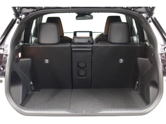 ヤリスクロス ハイブリッドＺ　登録済未使用車　モデリスタエアロ　パワーバックドア　トヨタチームメイト　Ｔコネクトナビｐｌｕｓ　全周囲モニター　ＢＳＭ　パワーシート　シートヒーター　ステアリングヒーター　ＨＤＭＩ　ＥＴＣ２．０（23枚目）