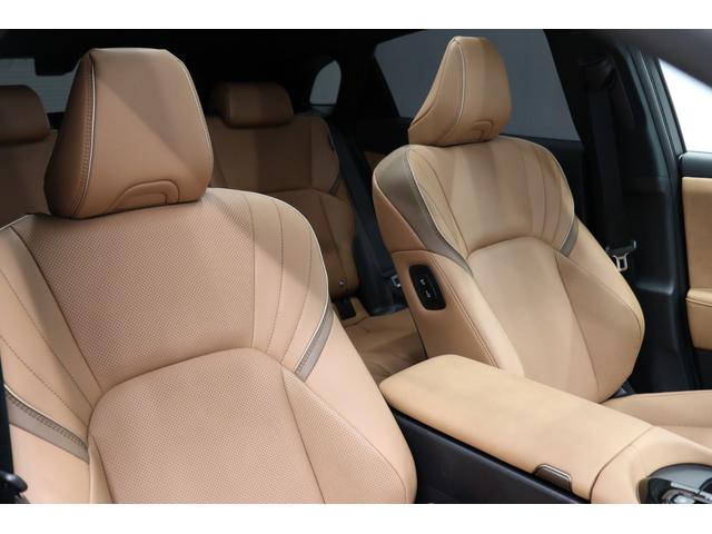 クラウンスポーツ Ｚ　モデリスタエアロ　サンドブラウン内装　パノラマルーフ　全周囲モニター　ブラインドスポットモニター　デジタルミラー　純正２１インチアルミ　シートメモリー付パワーシート　シートヒーター＆ベンチレーション（42枚目）