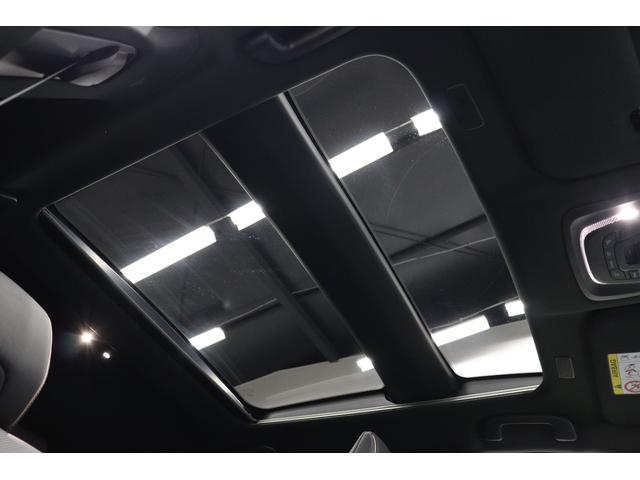 クラウンスポーツ Ｚ　パノラマルーフ　ハンズフリー電動リアドア　ドライブレコーダー機能付きデジタルミラー　置くだけ充電　ＨＵＤ　１２．３インチディスプレイオーディオ　パノラミックビューモニター　ブラインドスポットモニター（5枚目）