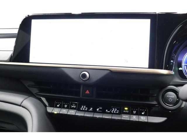 クラウンスポーツ Ｚ　パノラマルーフ　ハンズフリー電動リアドア　ドライブレコーダー機能付きデジタルミラー　置くだけ充電　ＨＵＤ　１２．３インチディスプレイオーディオ　パノラミックビューモニター　ブラインドスポットモニター（6枚目）