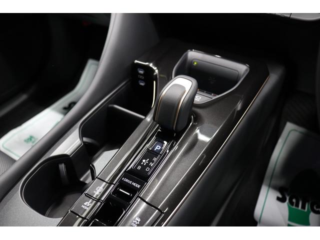 クラウンスポーツ Ｚ　パノラマルーフ　ハンズフリー電動リアドア　ドライブレコーダー機能付きデジタルミラー　置くだけ充電　ＨＵＤ　１２．３インチディスプレイオーディオ　パノラミックビューモニター　ブラインドスポットモニター（56枚目）