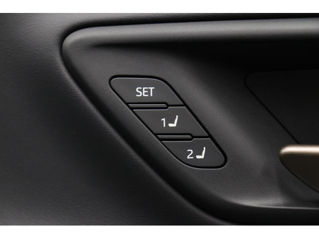 クラウンスポーツ Ｚ　パノラマルーフ　ハンズフリー電動リアドア　ドライブレコーダー機能付きデジタルミラー　置くだけ充電　ＨＵＤ　１２．３インチディスプレイオーディオ　パノラミックビューモニター　ブラインドスポットモニター（75枚目）