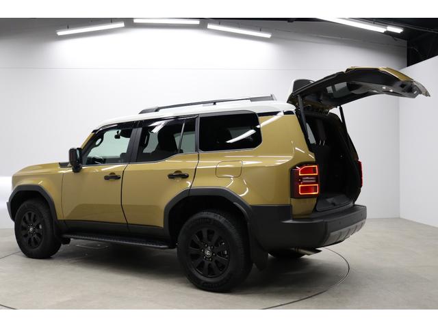 ランドクルーザー250 ZXファーストエディション ワンオーナー 寒冷地仕様 丸目ヘッドライト JBLスピーカー ムーンルーフ 純正18インチAW ルーフレール パワーバックドア 純正12.3インチディスプレイオーディオ デジタルミラー PVM BSM(15枚目)