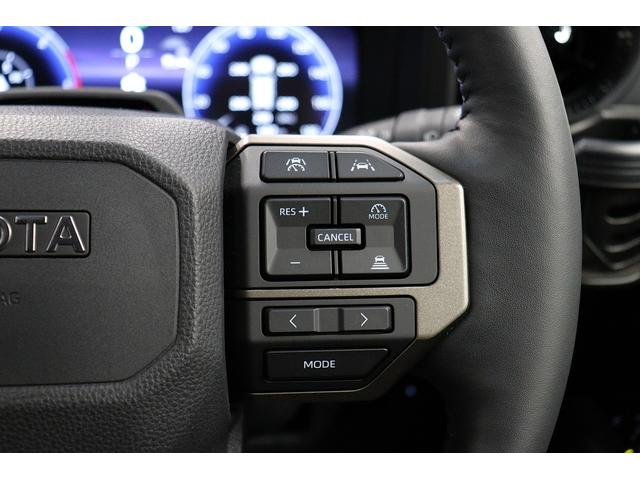 ランドクルーザー250 ZXファーストエディション ワンオーナー 寒冷地仕様 丸目ヘッドライト JBLスピーカー ムーンルーフ 純正18インチAW ルーフレール パワーバックドア 純正12.3インチディスプレイオーディオ デジタルミラー PVM BSM(70枚目)