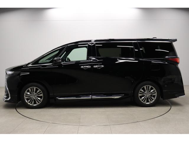 アルファードハイブリッド Ｚ　モデリスタエアロ　トヨタチームメイト　ユニバーサルステップ　１３．２インチ後席モニター　デジタルミラー　ヘッドアップディスプレイ　ムーンルーフ　パノラミックビューモニター　ブラインドスポットモニター（16枚目）