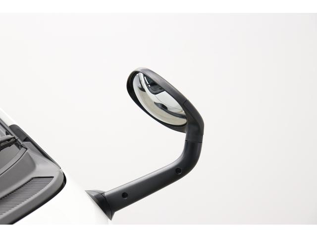 ハイエースバン ロングスーパーＧＬ　ダークプライムＳ　ワンオーナー　寒冷地仕様　ＬＥＤリアフォグ　パノラミックビューモニター　デジタルインナーミラー　両側電動スライドドア　純正１５インチアルミホイール　ＴＳＳ　ＡＣ１００Ｖ／１５００Ｗコンセント（33枚目）