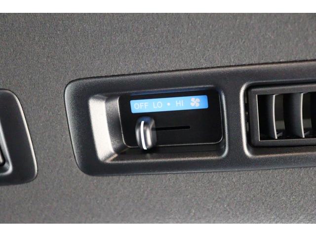 ハイエースバン ロングスーパーＧＬ　ダークプライムＳ　ワンオーナー　寒冷地仕様　ＬＥＤリアフォグ　パノラミックビューモニター　デジタルインナーミラー　両側電動スライドドア　純正１５インチアルミホイール　ＴＳＳ　ＡＣ１００Ｖ／１５００Ｗコンセント（77枚目）