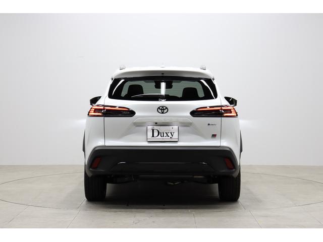 カローラクロス ＧＲスポーツ　即　納　登録済未使用車　電動リアゲート　パノラマルーフ　　ＧＲ専用レッドキャリパー　パノラミックビューモニター　ＢＳＭ　ステアリングヒーター　　純正１９ＡＷ　ハンズフリーパワーバックドア（5枚目）