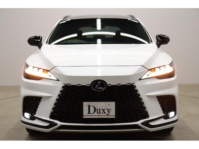 ＲＸ ＲＸ５００ｈ　Ｆスポーツパフォーマンス　ワンオーナー　オレンジキャリパー　マークレビンソン　ダークローズ内装　パノラマルーフ　輻射ヒーター　ヘッドアップディスプレイ　デジタルミラー　パノラミックビューモニター　ブラインドスポットモニター（8枚目）