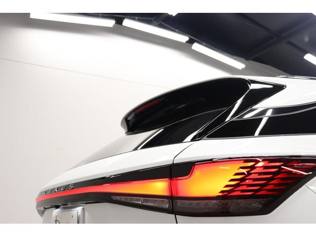 ＲＸ ＲＸ５００ｈ　Ｆスポーツパフォーマンス　ワンオーナー　オレンジキャリパー　マークレビンソン　ダークローズ内装　パノラマルーフ　輻射ヒーター　ヘッドアップディスプレイ　デジタルミラー　パノラミックビューモニター　ブラインドスポットモニター（40枚目）