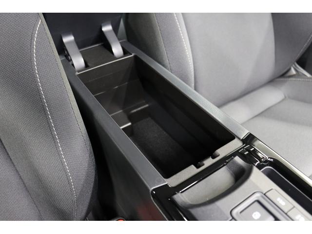 プリウス Ｕ　トヨタセーフティーセンス拡張パック　シートヒーター　上級ファブリックシート　前後ドラレコ　ステアリングヒーター　ブラインドスポットモニター　バックカメラ　ＥＴＣ２．０　ＡＣ１００／１５００Ｗ（42枚目）