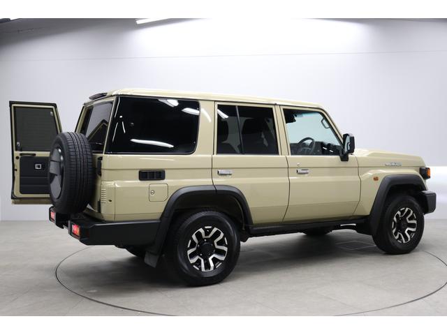 ランドクルーザー７０ ＡＸ　丸目ＬＥＤヘッドライト　ワンオーナー　電動デフロック　クルーズコントロール　バックモニター内臓自動防眩ミラー　純正１６インチアルミホイール　アルミ製サイドステップ　トヨタセーフティセンス搭載（23枚目）