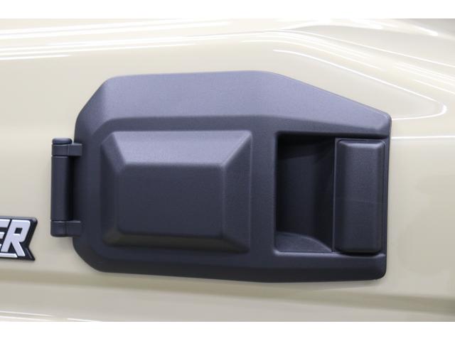 ランドクルーザー７０ ＡＸ　丸目ＬＥＤヘッドライト　ワンオーナー　電動デフロック　クルーズコントロール　バックモニター内臓自動防眩ミラー　純正１６インチアルミホイール　アルミ製サイドステップ　トヨタセーフティセンス搭載（41枚目）