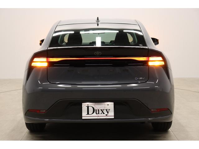 プリウス Ｕ　トヨタセーフティーセンス拡張パック　ＢＳＭ　ステアリングヒーター　ＡｐｐｌｅＣａｒＰｌａｙ／ＡｎｄｒｏｉｄＡｕｔｏ対応　フルセグＴＶ　周辺・後方車両接近サポート　レーダークルコン　ＥＴＣ２．０（9枚目）