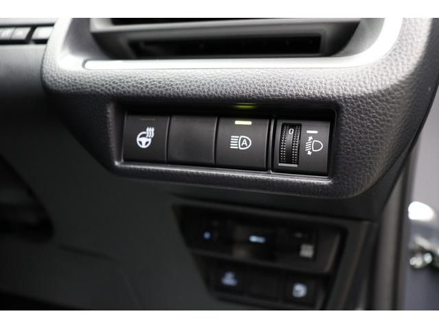 プリウス Ｕ　トヨタセーフティーセンス拡張パック　ＢＳＭ　ステアリングヒーター　ＡｐｐｌｅＣａｒＰｌａｙ／ＡｎｄｒｏｉｄＡｕｔｏ対応　フルセグＴＶ　周辺・後方車両接近サポート　レーダークルコン　ＥＴＣ２．０（60枚目）