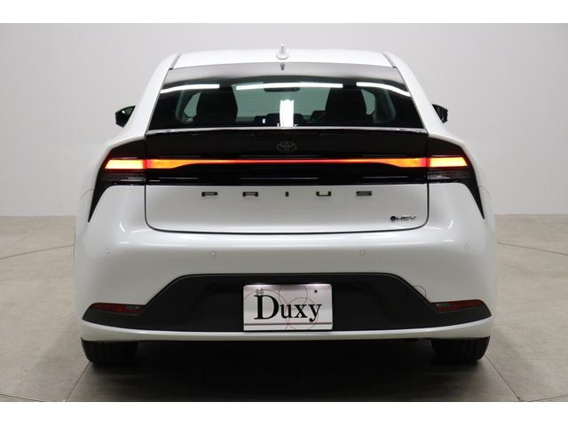 プリウス Ｕ　登録済み未使用車　ＴＳＳ拡張パック　全周囲モニター　ブラインドスポットモニター　周辺車両接近サポート　純正ディスプレイオーディオ　ＡｐｐｌｅＣａｒＰｌａｙ／ＡｎｄｒｏｉｄＡｕｔｏ対応　フルセグＴＶ（8枚目）