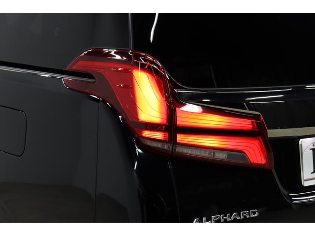 アルファード ２．５Ｓ　タイプゴールドＩＩＩ　特別仕様車　ＴＲＤエアロ　ツインムーンルーフ　ＪＢＬプレミアムサウンド　ＴコネクトＳＤナビ＆１３．３インチリヤエンターテイメントシステム　全周囲モニター　ブラインドスポットモニター　パワーバックドア（34枚目）