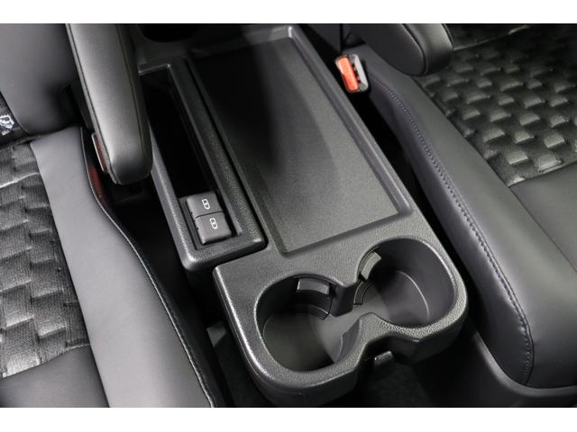 ヴォクシー ハイブリッドS-Z 2025年改モデル ユニバーサルステップ 10.5インチコネクトナビ パノラミックビューモニター 快適利便パッケージHigh チームメイト アドバンストパーク デジタルインナーミラー パワーバックドア(33枚目)