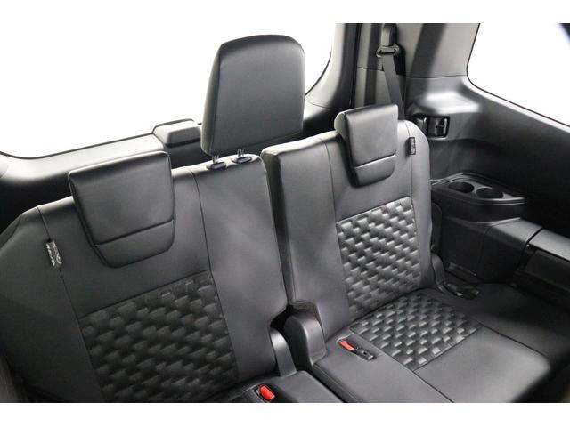 ヴォクシー ハイブリッドS-Z 2025年改モデル ユニバーサルステップ 10.5インチコネクトナビ パノラミックビューモニター 快適利便パッケージHigh チームメイト アドバンストパーク デジタルインナーミラー パワーバックドア(38枚目)