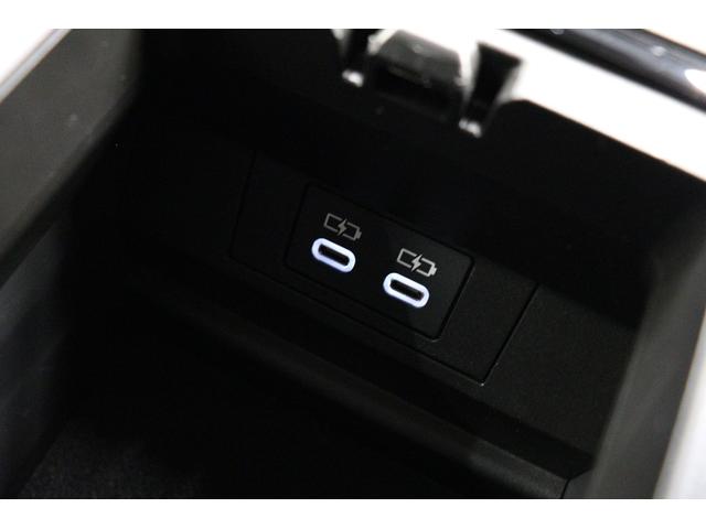 プリウス U トヨタセーフティーセンス拡張パック シートヒーター 上級ファブリックシート 前後ドラレコ ステアリングヒーター ブラインドスポットモニター バックカメラ ETC2.0 AC100/1500W(44枚目)