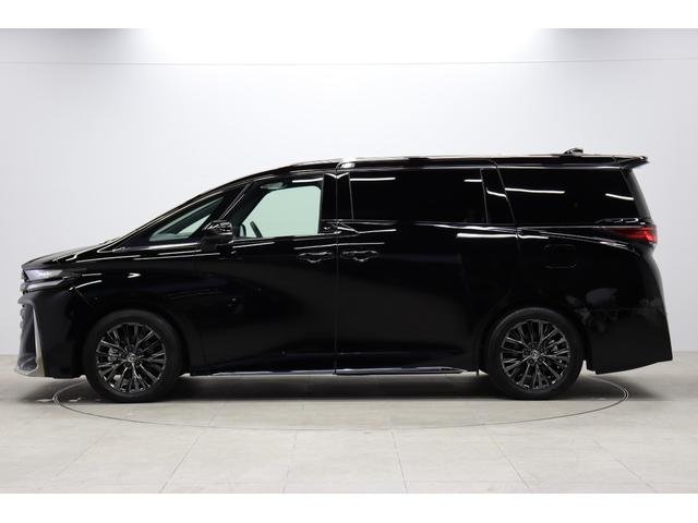 TOYOTA VELLFIRE HYBRID Z PREMIER