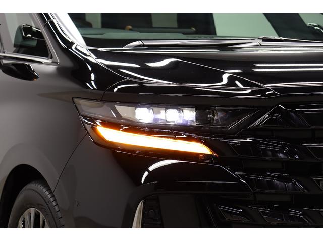 TOYOTA VELLFIRE HYBRID Z PREMIER