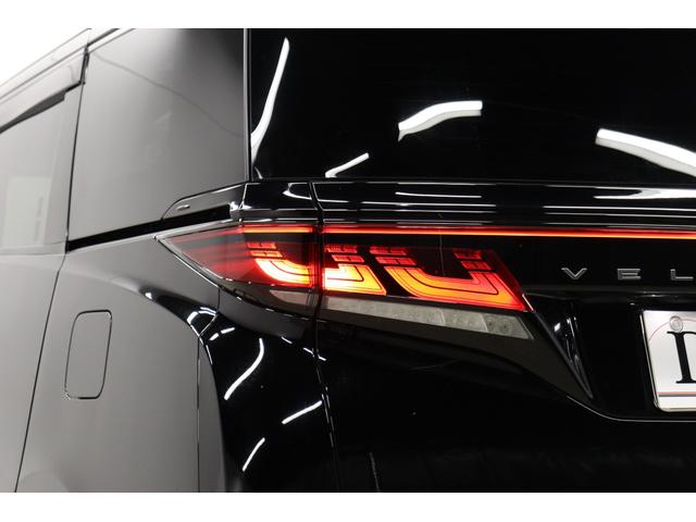 ヴェルファイアハイブリッド Ｚ　プレミア　サンセットブラウン本革内装　１３．２後席モニター　ユニバーサルステップ　デジタルインナーミラー　左右独立ムーンルーフ　パノラミックビューモニター　シートベンチレーション　タッチトレーサー（26枚目）