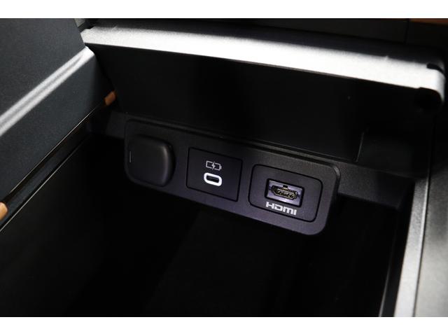 ヴェルファイアハイブリッド Ｚ　プレミア　サンセットブラウン本革内装　１３．２後席モニター　ユニバーサルステップ　デジタルインナーミラー　左右独立ムーンルーフ　パノラミックビューモニター　シートベンチレーション　タッチトレーサー（56枚目）