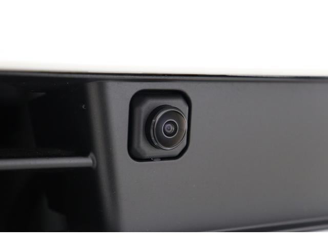 プリウス Ｚ　２０２５年改モデル　パノラマルーフ　ドラレコ機能付きデジタルミラー　パノラミックビューモニター　ブラインドスポットモニター　１２．３インチコネクティッドナビ　シートヒーター＆エアコン　パワートランク（17枚目）