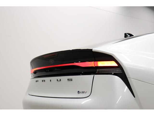 プリウス Ｚ　２０２５年改モデル　パノラマルーフ　ドラレコ機能付きデジタルミラー　パノラミックビューモニター　ブラインドスポットモニター　１２．３インチコネクティッドナビ　シートヒーター＆エアコン　パワートランク（26枚目）