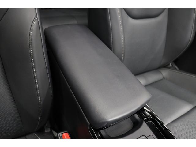 プリウス Ｚ　２０２５年改モデル　パノラマルーフ　ドラレコ機能付きデジタルミラー　パノラミックビューモニター　ブラインドスポットモニター　１２．３インチコネクティッドナビ　シートヒーター＆エアコン　パワートランク（41枚目）