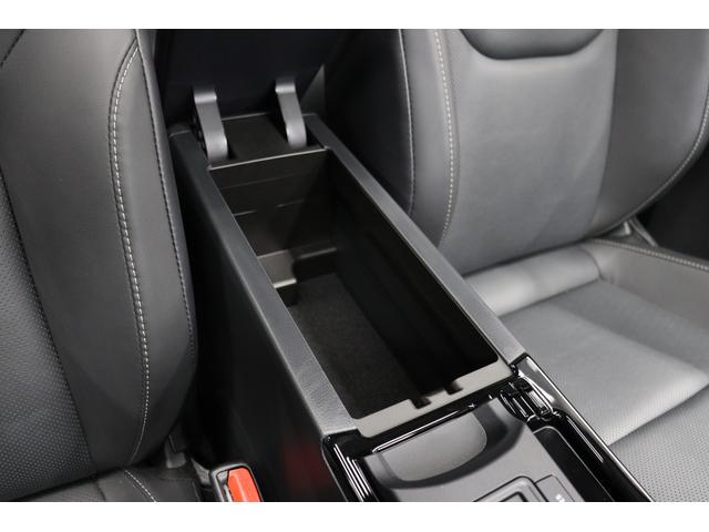 プリウス Ｚ　２０２５年改モデル　パノラマルーフ　ドラレコ機能付きデジタルミラー　パノラミックビューモニター　ブラインドスポットモニター　１２．３インチコネクティッドナビ　シートヒーター＆エアコン　パワートランク（42枚目）