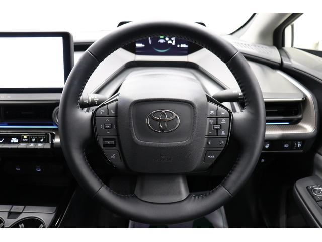 プリウス Ｚ　２０２５年改モデル　パノラマルーフ　ドラレコ機能付きデジタルミラー　パノラミックビューモニター　ブラインドスポットモニター　１２．３インチコネクティッドナビ　シートヒーター＆エアコン　パワートランク（64枚目）